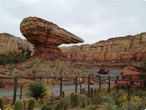 Cars Land Rides in Pictures: Radiator Springs Racers