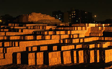 Huaca Pucllana - Top World Images