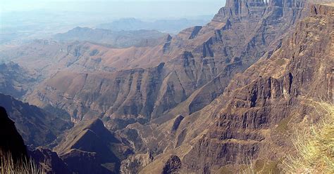 uKhahlamba / Drakensberg Park in Lesotho | Sygic Travel