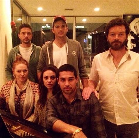 'That '70s Show' reunion: Mila Kunis, Ashton Kutcher, Topher Grace and ...