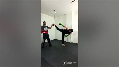 Suprise Them With This Wheel Kick #kickboxing #wheelkick - YouTube