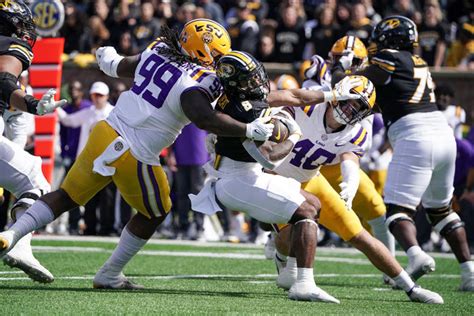 Reese's Senior Bowl: LSU, Navarre alum Jordan Jefferson accepts ...