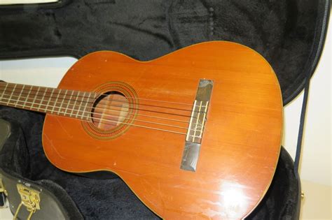 Yamaha G-50A Classical Acoustic 6 String Guitar in Hard Case - Oahu ...