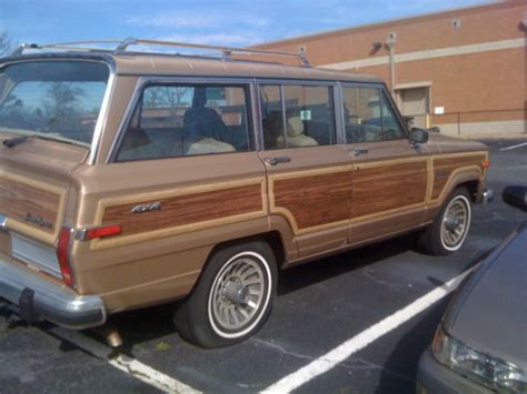 Jeep Grand Wagoneer "Woody" - Classic Jeep Wagoneer 1990 for sale