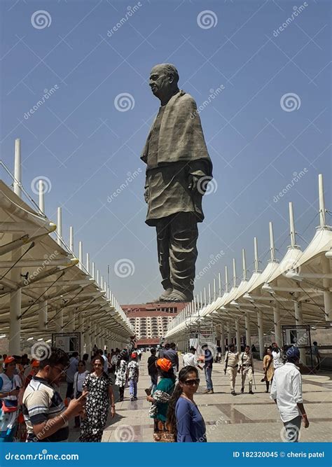 Statue of unity in India editorial image. Image of sarovar - 182320045