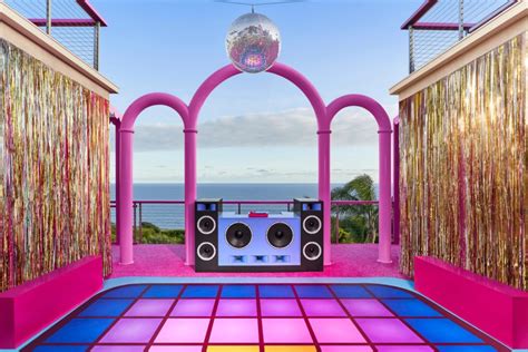 Live out your Barbie fantasy with a stay at her Malibu Dreamhouse - The ...