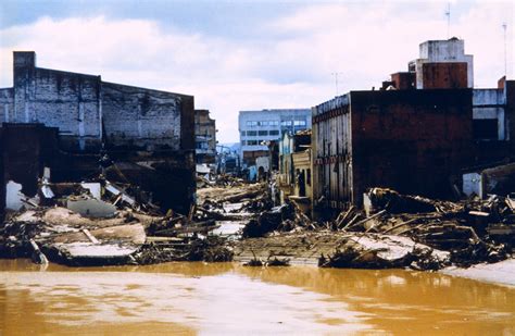 Disasters & Conflicts: Honduras & Nicaragua. Hurricane Mitch, 1998 ...