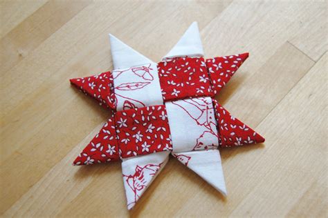 Make a Danish Star Ornament With Fabric | Fabric christmas ornaments ...