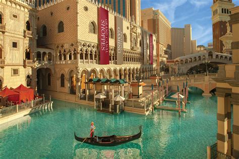 The Venetian® Las Vegas: Gondola Rides