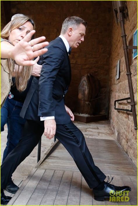 Daniel Craig Suits Up in Possible 'James Bond' Set Photos!: Photo ...