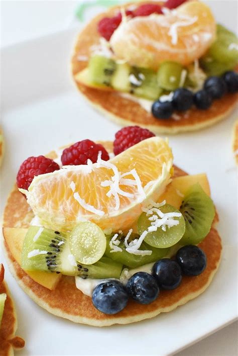 Fruit Pizza Pancakes & a Yummy Grape Smoothie Your Kids Will Love