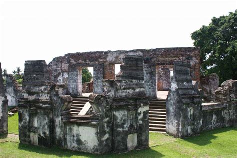 10 Peninggalan Kerajaan Banten, Kerajaan di Tanah Pasundan