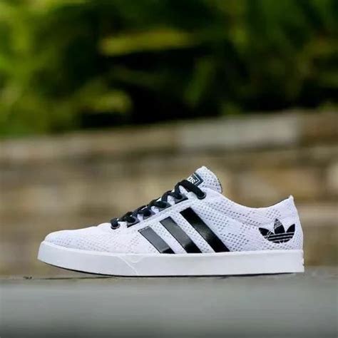 Adidas Sports Shoes at Rs 1800/piece | एडिडास स्पोर्ट्स शूज in ...