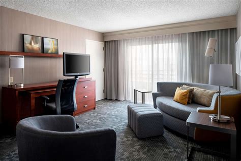 Sonesta Select Hotel Los Angeles Torrance South Bay, CA - See Discounts