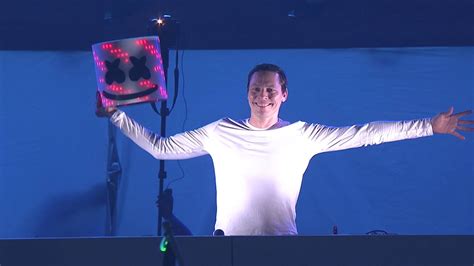 Marshmello FINALLY reveals himself at EDC Las Vegas 2016 - YouTube