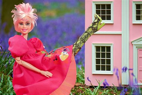 Mattel Creates 'Weird Barbie' Based on Kate McKinnon's Character