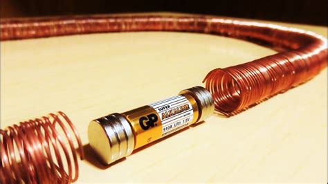 World's Simplest Electric Train - YouTube