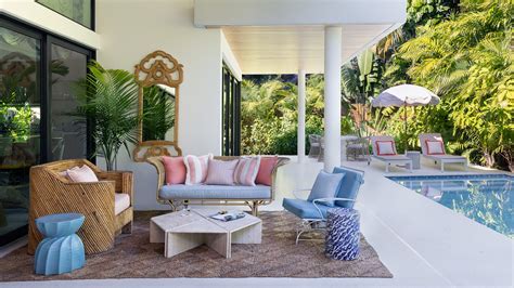 A Miami masterclass in indoor-outdoor living by Stephanie Barba Mendoza ...