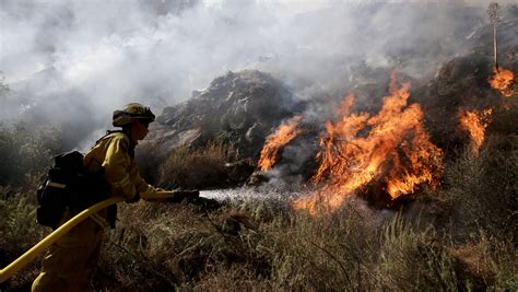 Western lawmakers push legislation to prevent wildfires