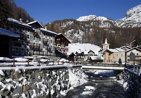 Champoluc Skiing & Ski Trips with Interski