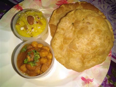 Chole bhature recipe/ Halwa puri recipe/ Whole wheat Poori or Bhature ...