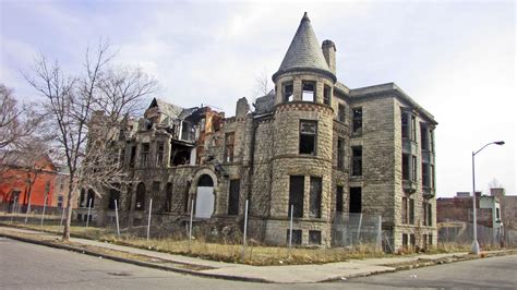 Abandoned Mansions Detroit Michigan