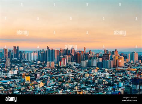 Skyline makati city manila sunrise hi-res stock photography and images ...