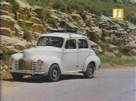 IMCDb.org: 1950 Vauxhall Velox [LIP] in "Al-Marmoura, 1985"