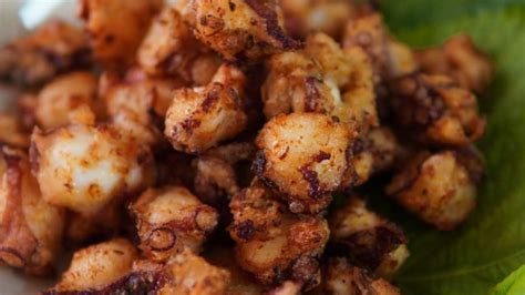 DEEP-FRIED OCTOPUS AND PLUM SAUCE RECIPE