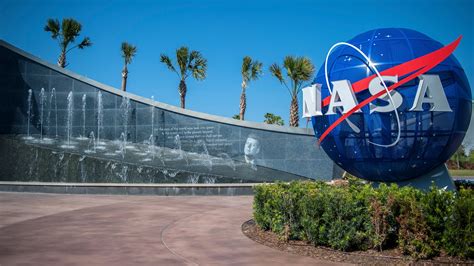 How Far Is Kennedy Space Center From Disney World? - The Family ...