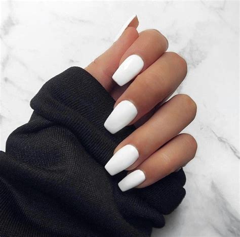 32 Extraordinary White Acrylic Nail Designs to Finish Your Trendy Look ...