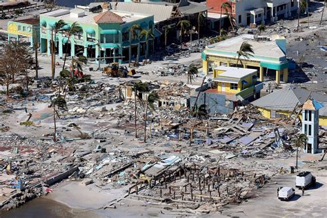 Hurricane Ian leaves a path of destruction - ABC News