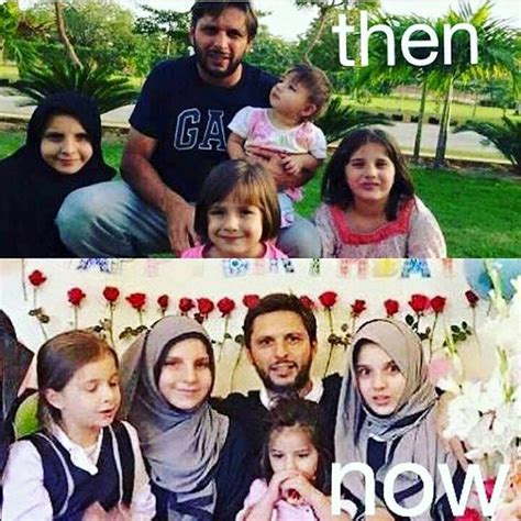 Shahid Afridi With His Family - Cricket Images & Photos