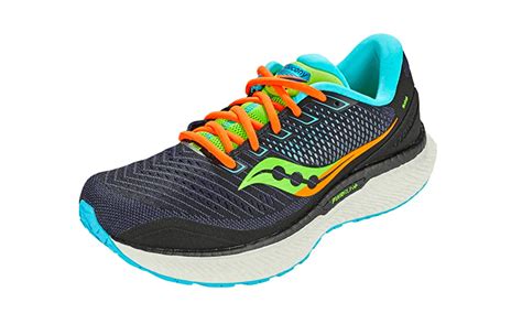 Saucony Triumph 18 - Our Honest Review | RunnerClick