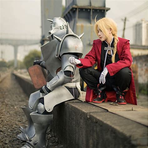 Best 10 inspiring male cosplay characters ideas | Geeks