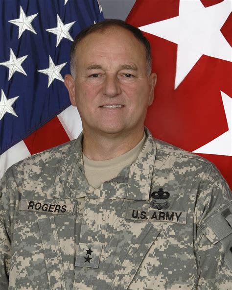 Rogers Takes Reins of AMCOM and Redstone | Article | The United States Army