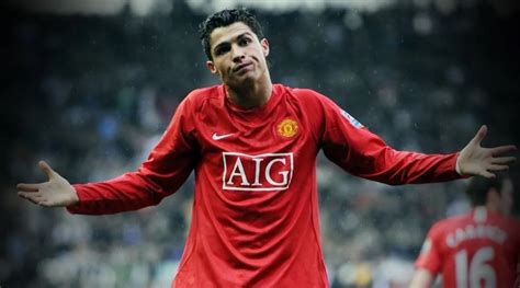 Ronaldo deal sees Man U outflank City, mollify fans | Football News ...