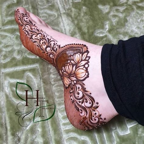 300 Lotus Mehndi Designs for Front and Back hand and Feet