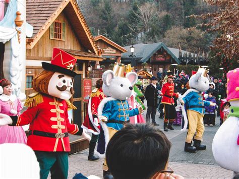 Your Winter Guide to Everland – The Hidden Thimble