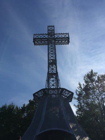 Mount Royal Cross (Montreal) - 2019 All You Need to Know BEFORE You Go ...