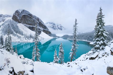 Banff Lake Louise - Glacius Ski Travel Specialists - Canada Ski Resorts