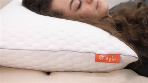 Layla Pillow Review (2022) - Great for Side Sleepers!