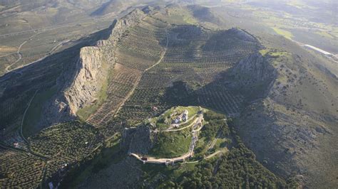 El Castillo de Archidona y la leyenda de los enamorados: Tagzona y Tello