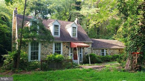 Delightful Fixer Upper Stone Cottage in Pokomoke City MD Under $34K ...