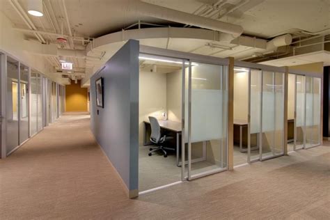 Advantages of Installing Glass Cubicle in Offices | New Town Glass