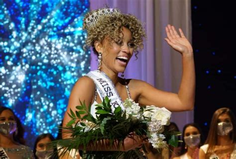 Miss USA 2021 Winner: Elle Smith — Miss Kentucky Wins | TVLine