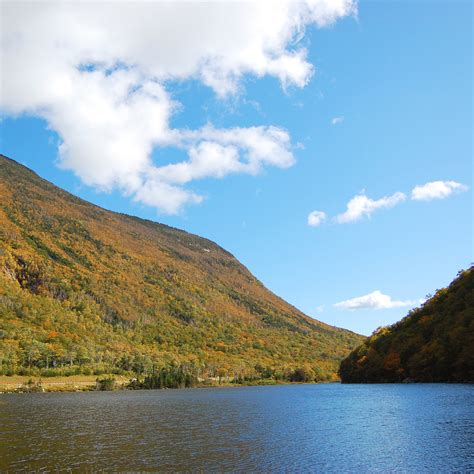 10 Easy-To-Moderate Trails In Franconia Notch State Park | TravelAwaits