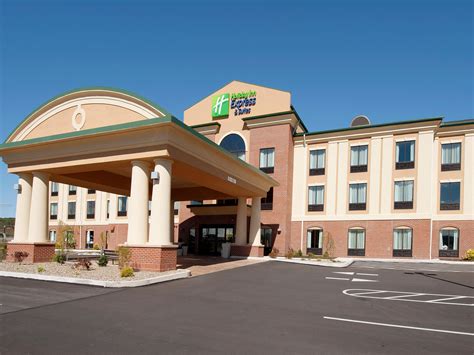 Holiday Inn Express & Suites Clearfield Hotel by IHG