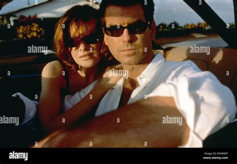 Rene russo thomas crown affair hi-res stock photography and images - Alamy