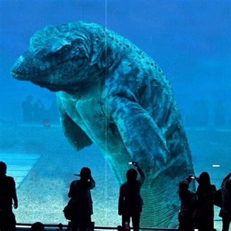 Is this Mosasaurus photo from the movie real?!? - Jurassic World Forum